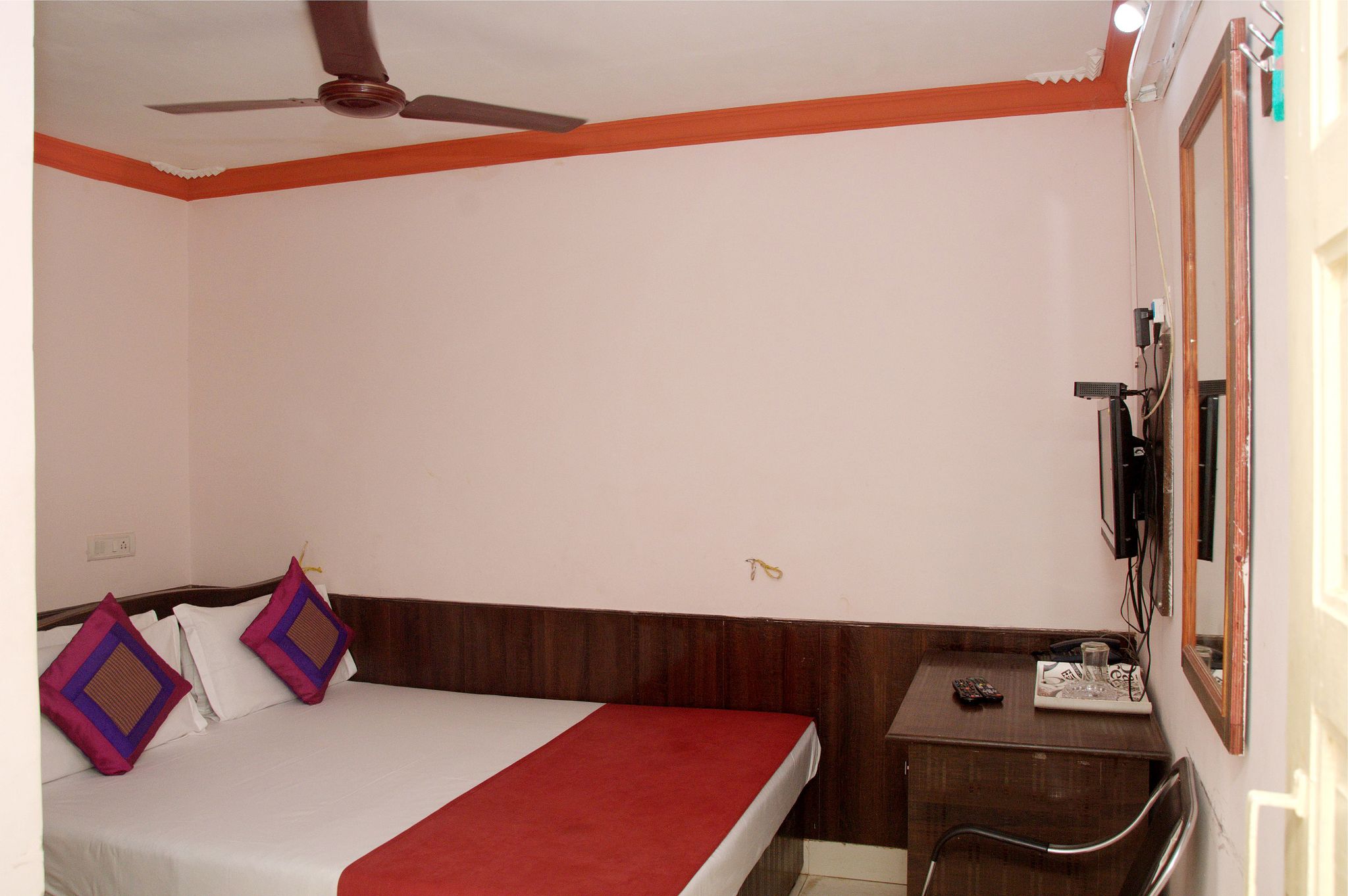 Viva Guest House Double Bedded Non AC Rooms 16