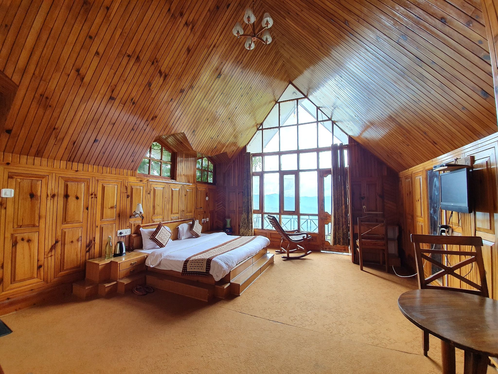 Sukoon Narkanda Cottages Alpine Cottage with Balcony and Mountain View 6