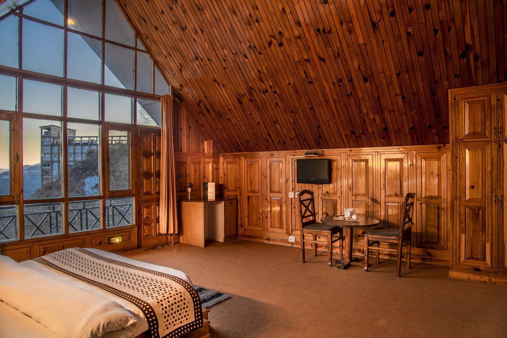 Sukoon Narkanda Cottages Alpine Cottage with Balcony and Mountain View 4