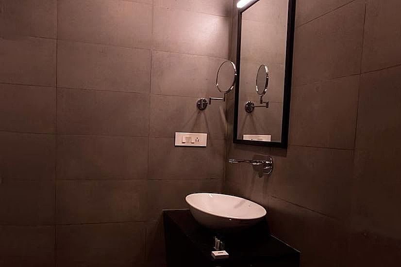 Amigos Candolim Beach Deluxe Room 9