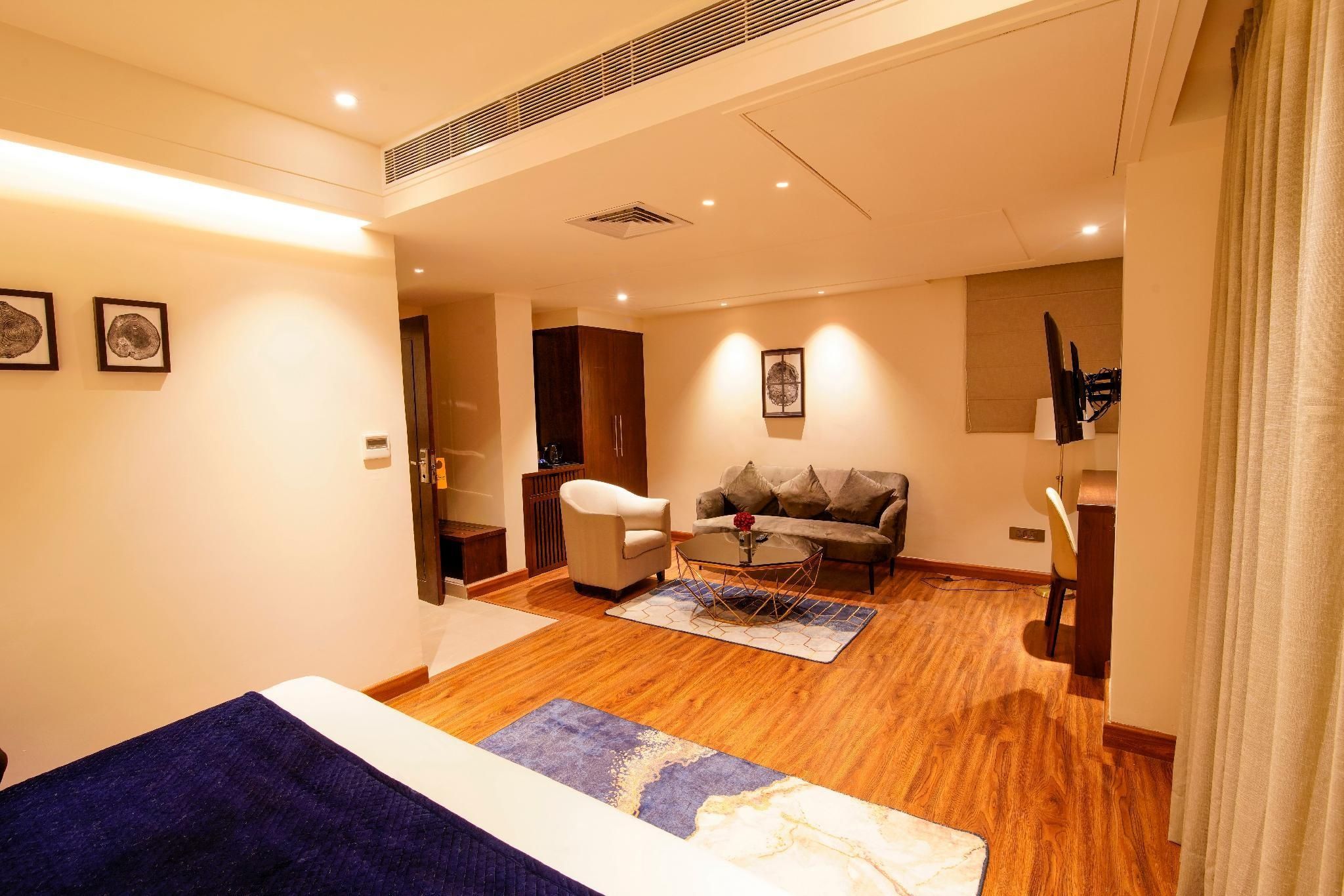 Deluxe Suite Room