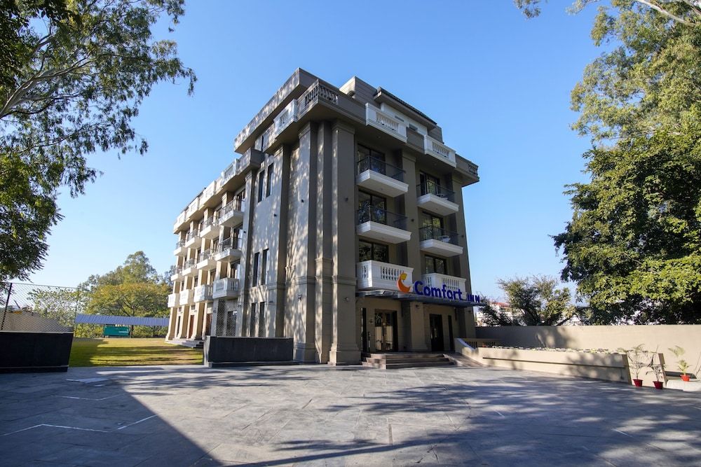undefined Comfort Inn Dehradun 7