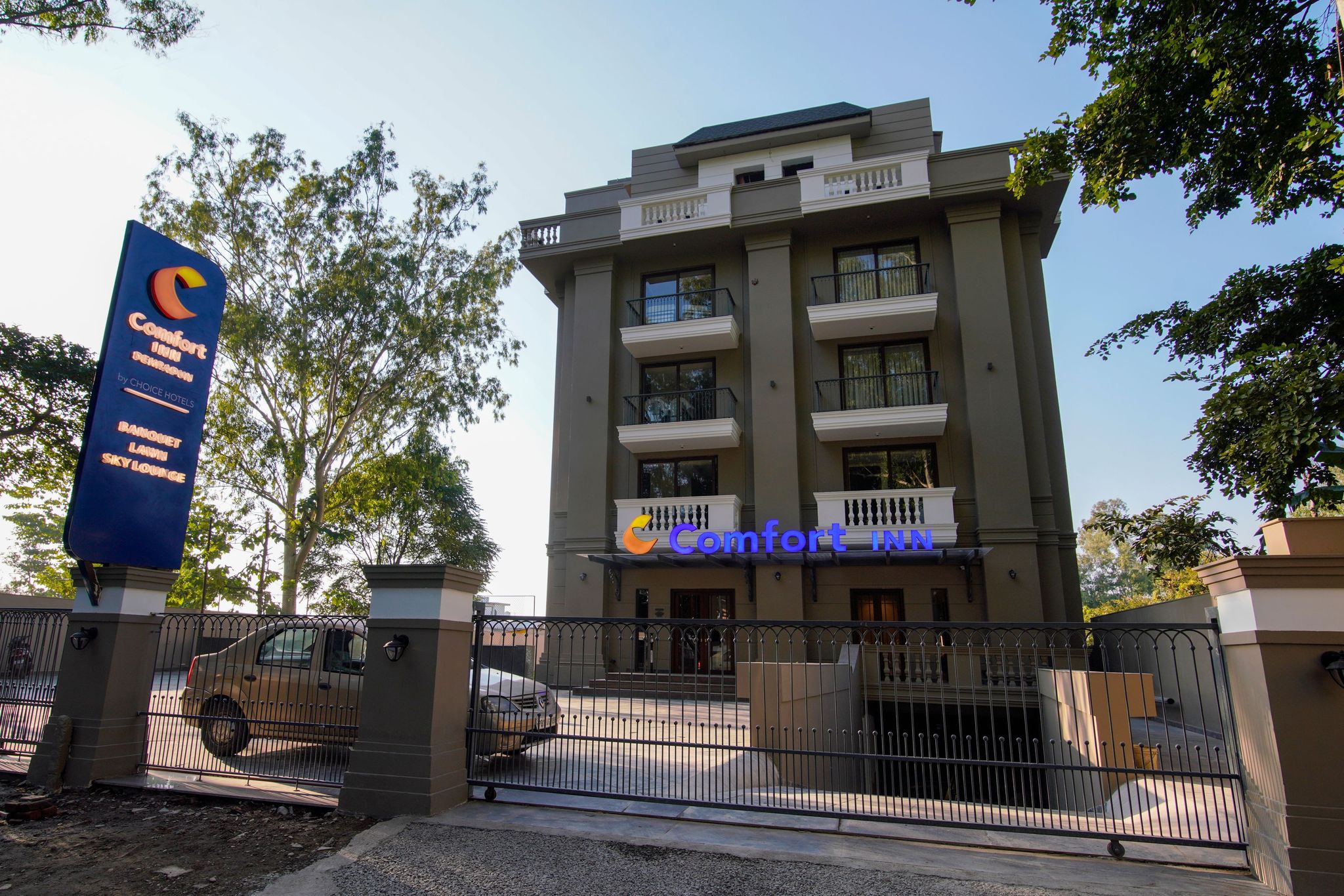 undefined Comfort Inn Dehradun 8