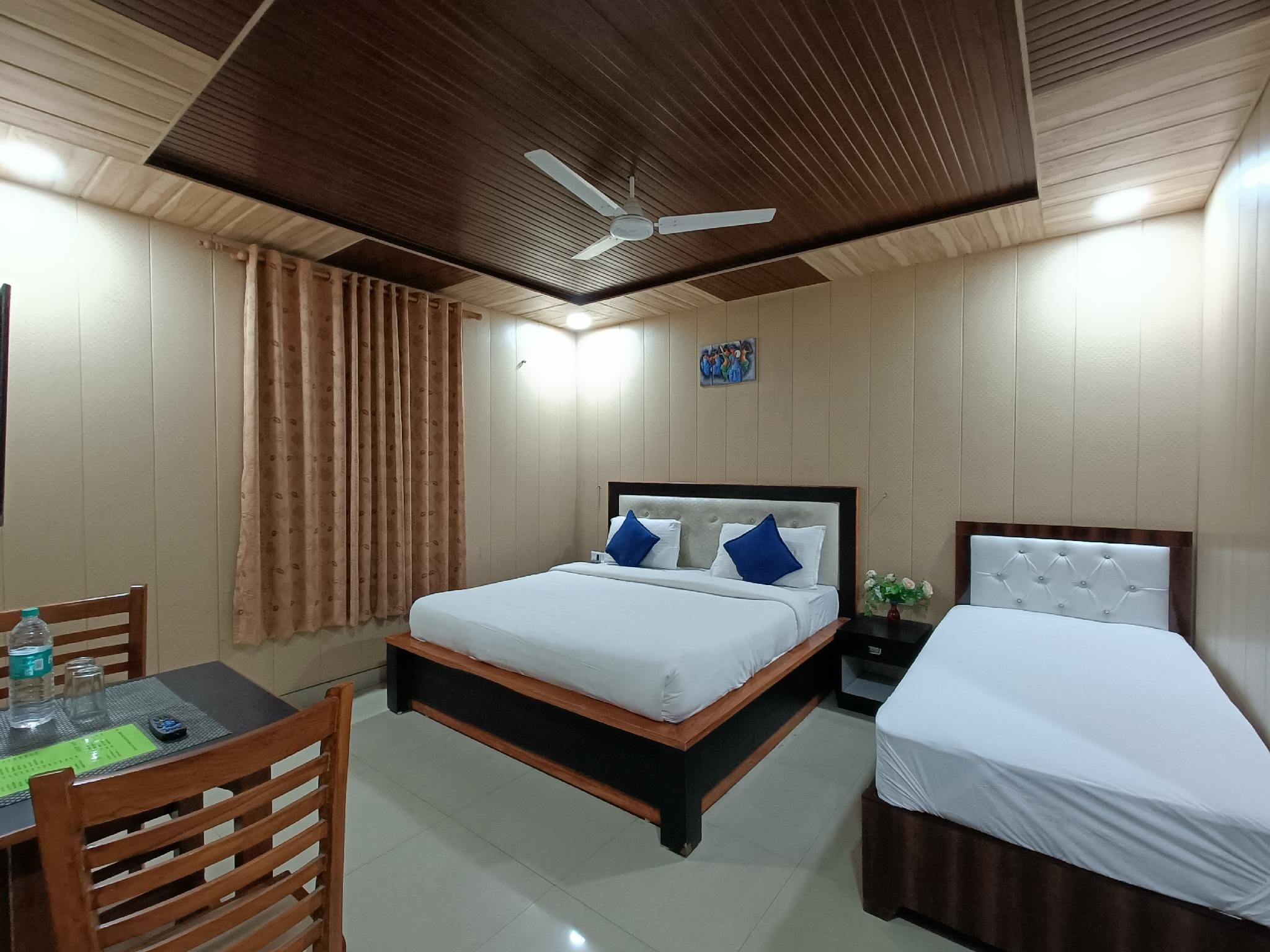 undefined Crystal LakeView Homestay 9