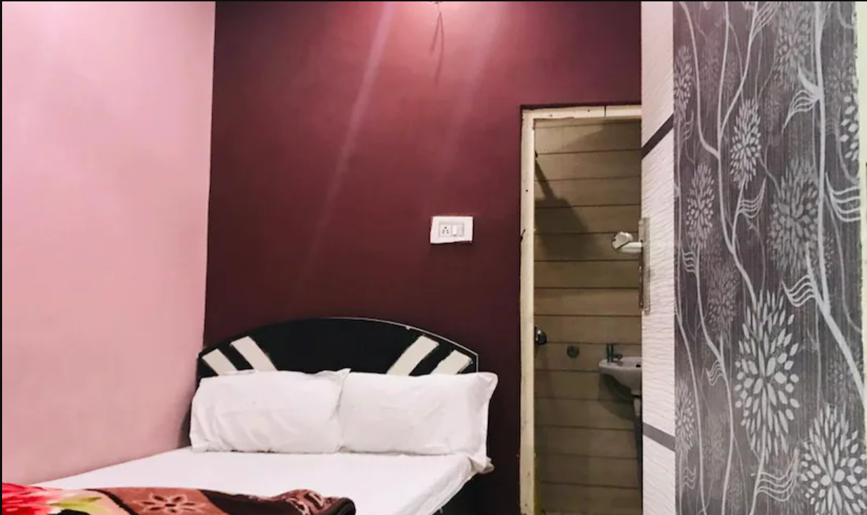 Standard Room NON AC Day Use Room from (11AM- 4PM)