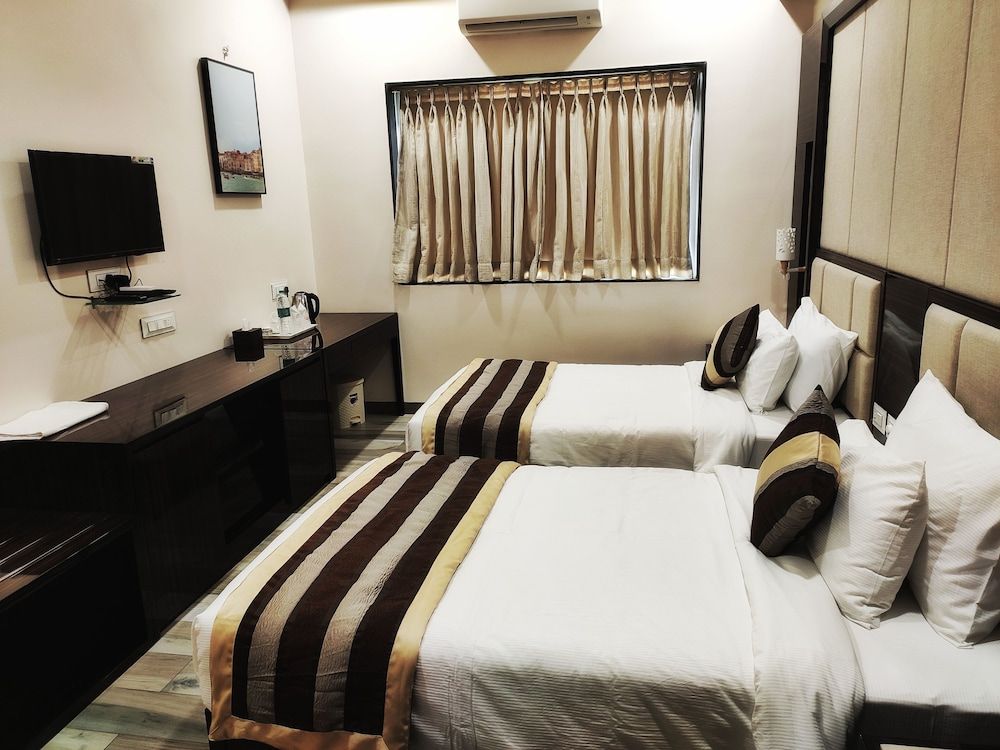 Hotel Grand Kaushalya Royal Room 4