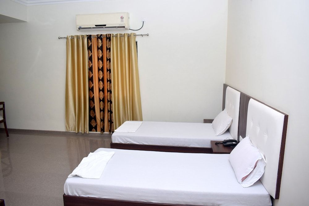 Super Deluxe Room