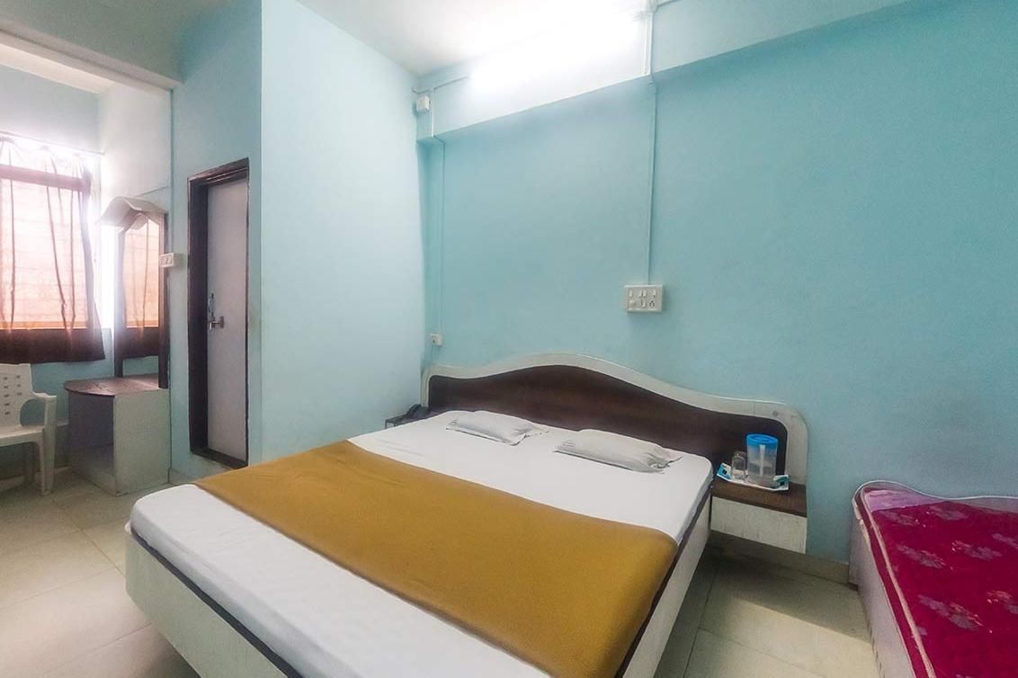 undefined Hotel Rajesh Deluxe 4