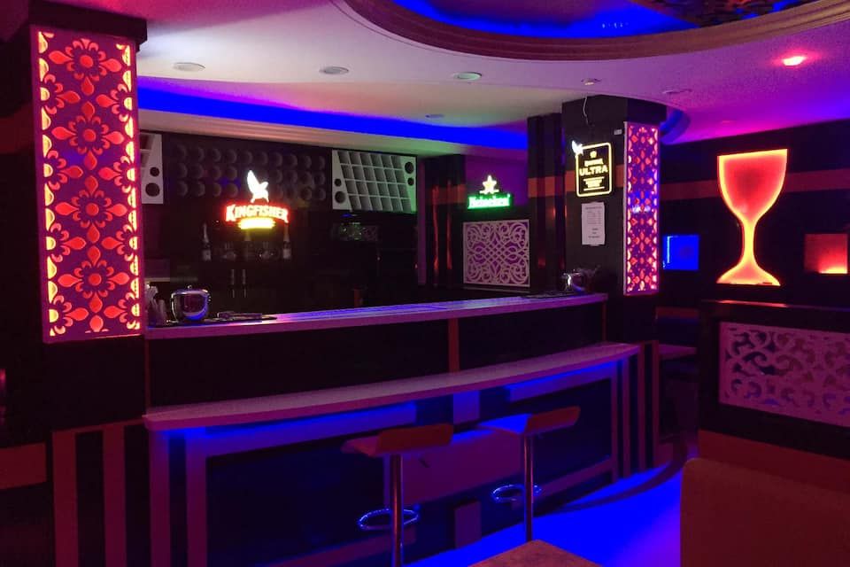 undefined Pinky Hotel 10