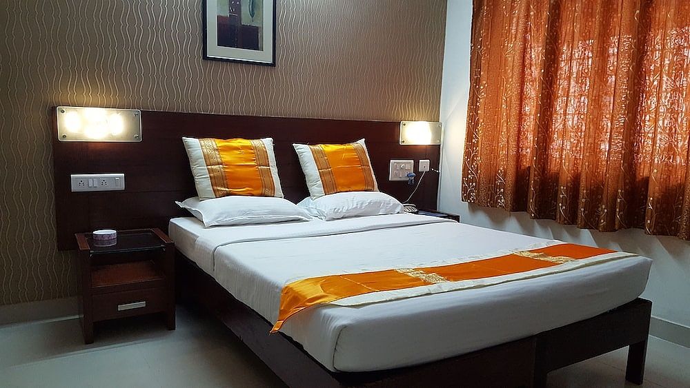 Maple Suites Standard Room, 1 Queen Bed, Ensuite 6