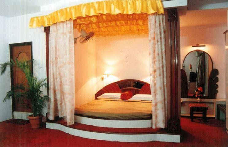 undefined Hotel Chanakya 10