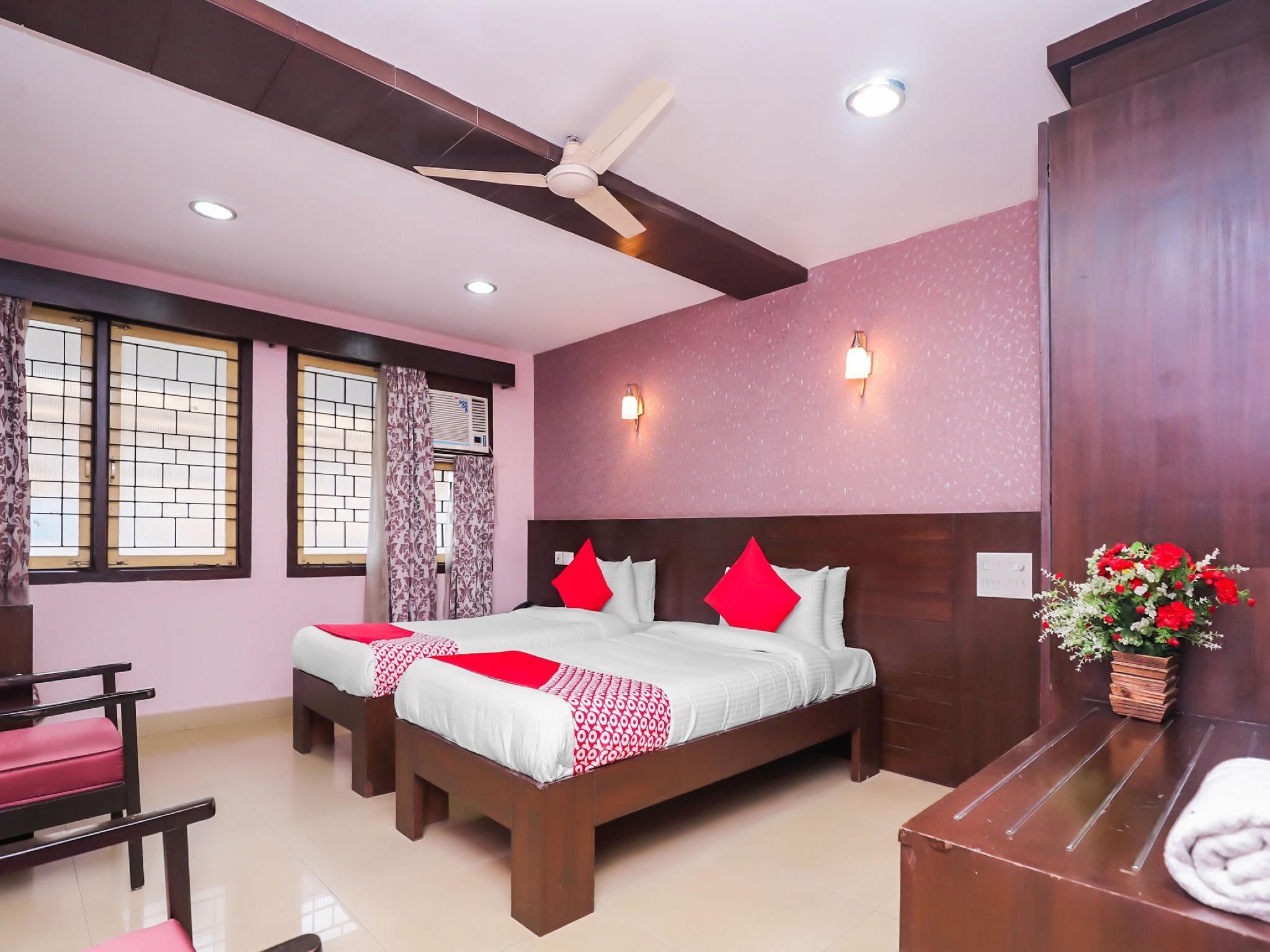 Hotel Srinivas Deluxe Non AC 6