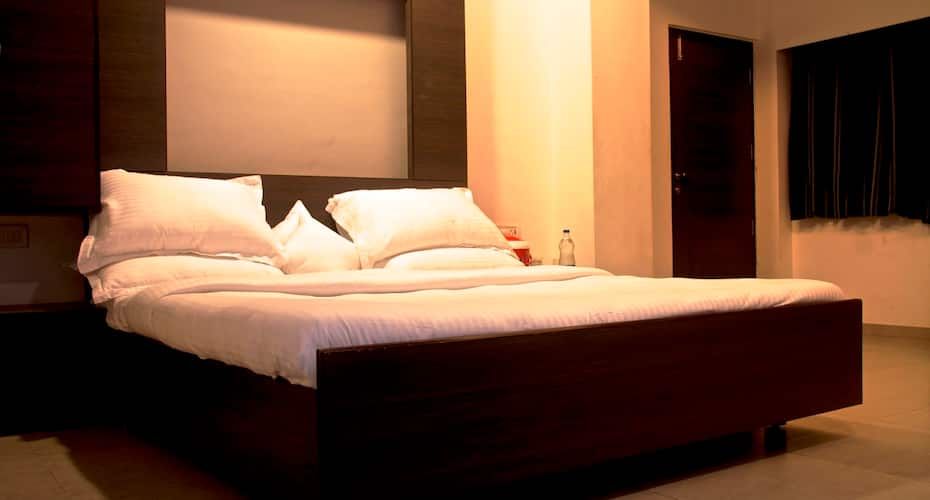 undefined Hotel Khushi International 8