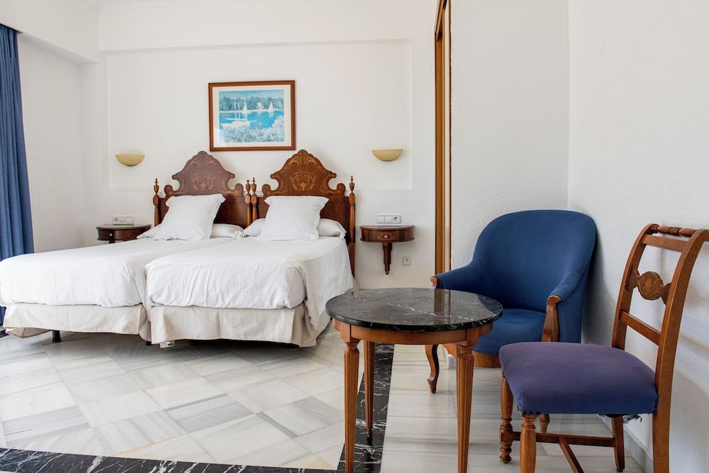 Double Room, Partial Sea View (1 Adult + 1 Child)