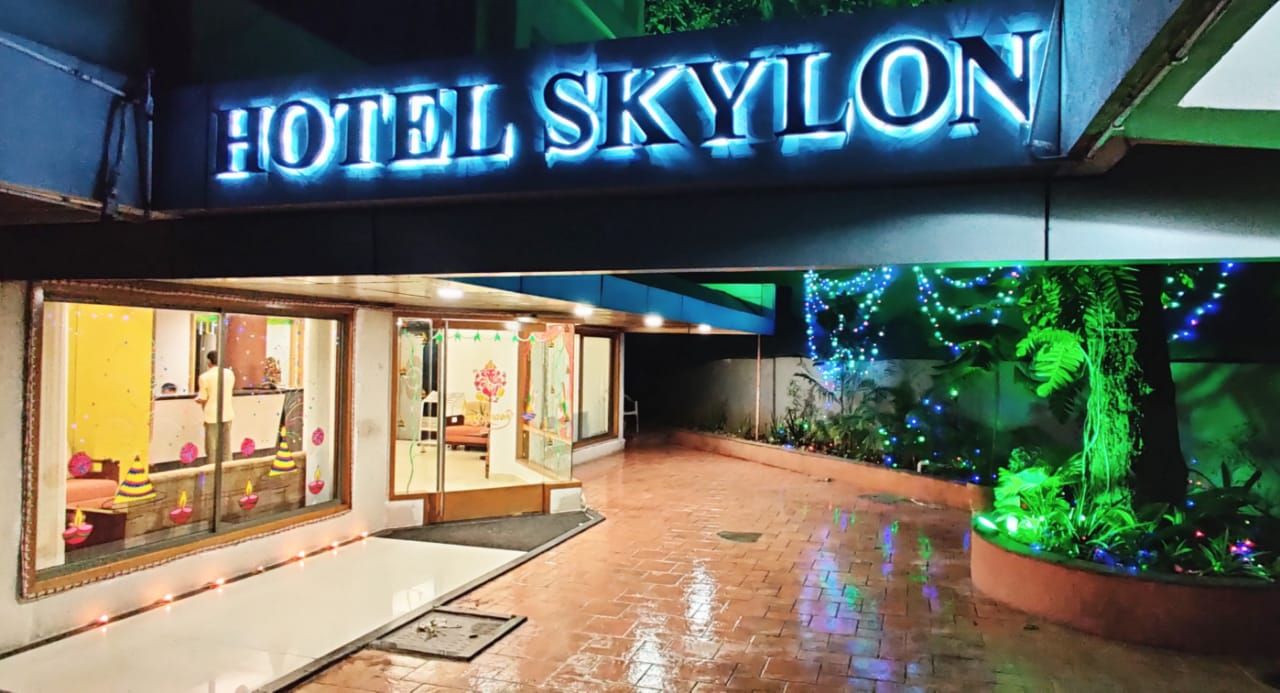 Hotel Skylon by Bizzgrow Hotels