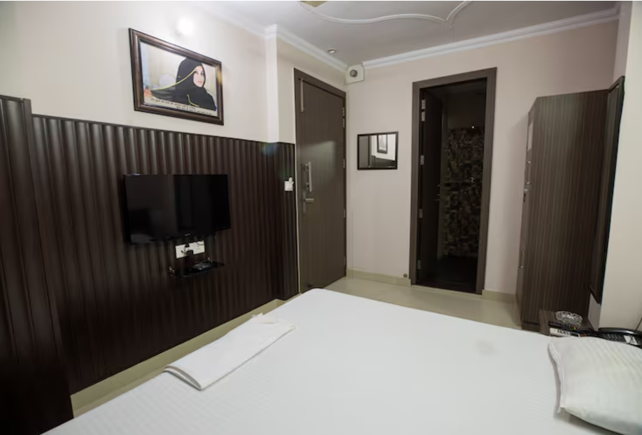 Deluxe Room (Speedy Wi-Fi)