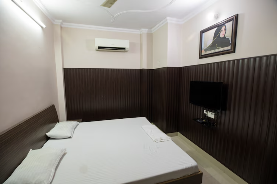 Deluxe Room (Speedy Wi-Fi)