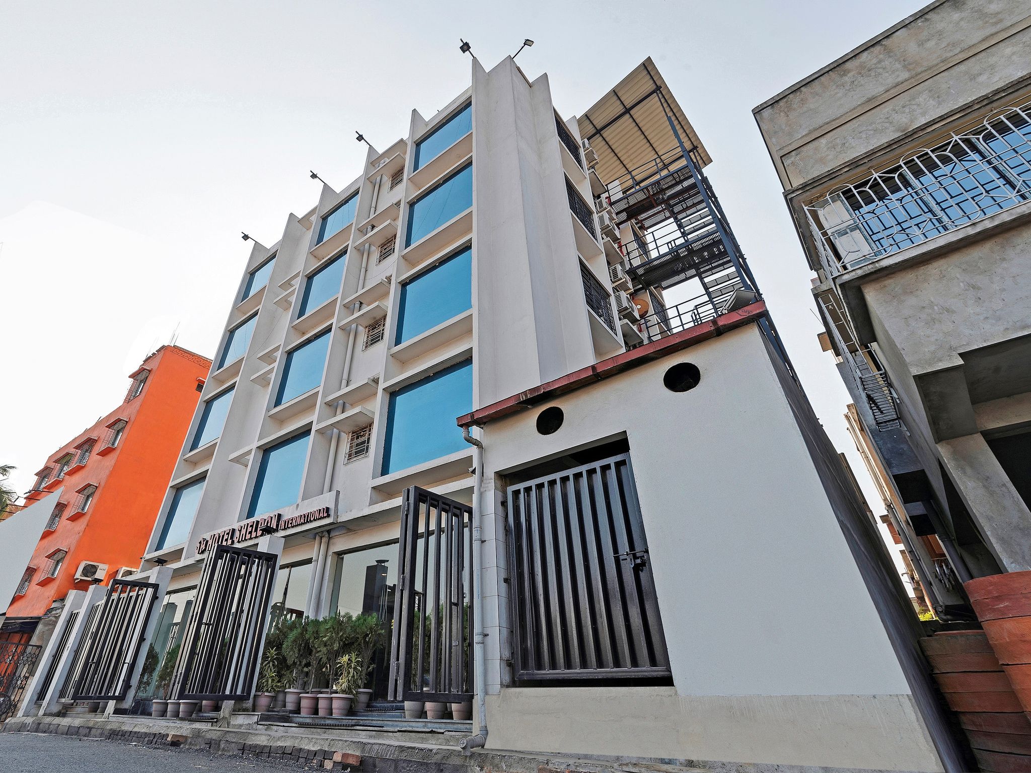 undefined Hotel sheldon International 6