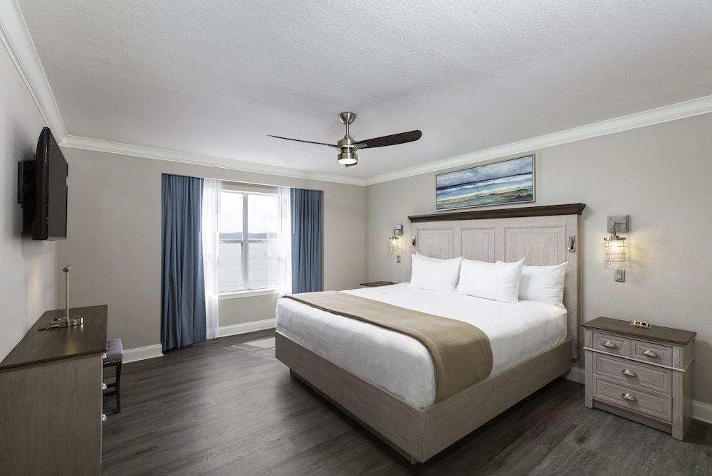 Westgate Branson Lakes Resort Villa, 2 Bedrooms, Lake View 5