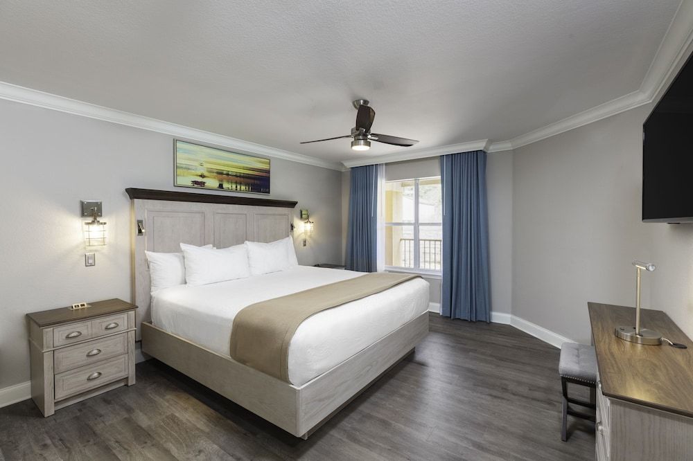 Westgate Branson Lakes Resort Villa, 2 Bedrooms, Lake View 2