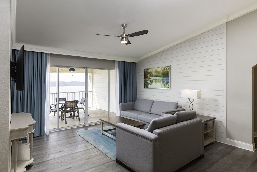 Westgate Branson Lakes Resort Villa, 2 Bedrooms, Lake View 7