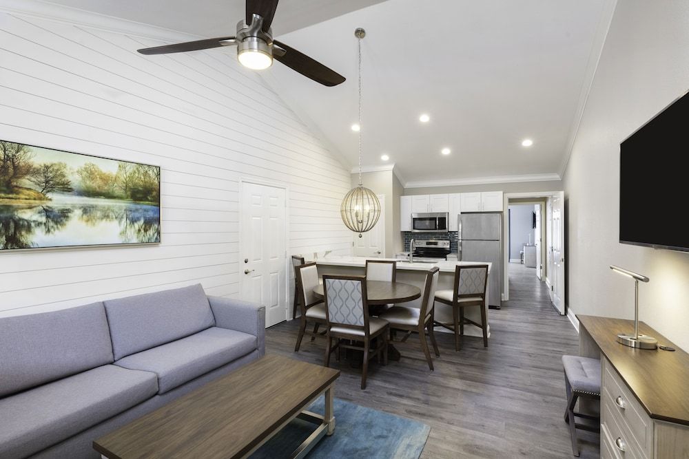 Westgate Branson Lakes Resort Deluxe Villa, 2 Bedrooms, Lakeside 5