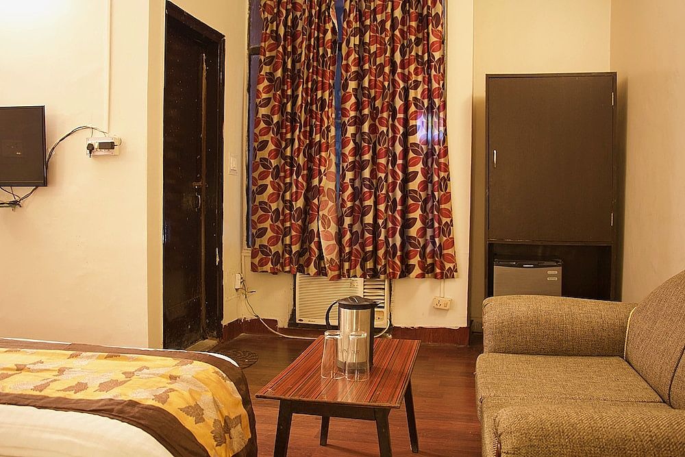 Hotel Mayur A/C Room 11