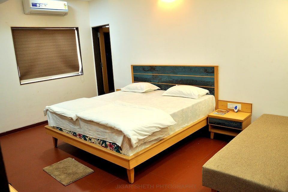 Navdeep Suite