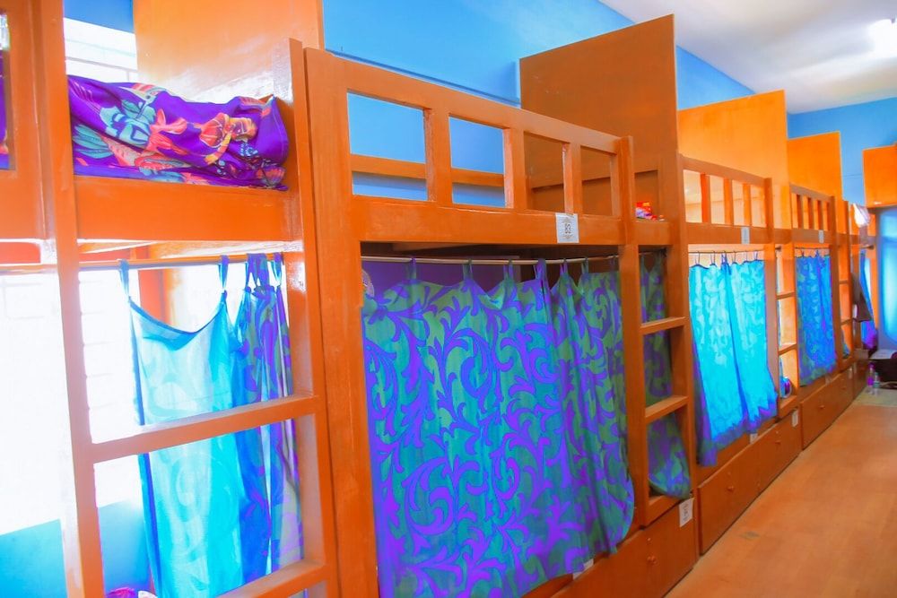 Bunk Bed Dormitory (Only Male)