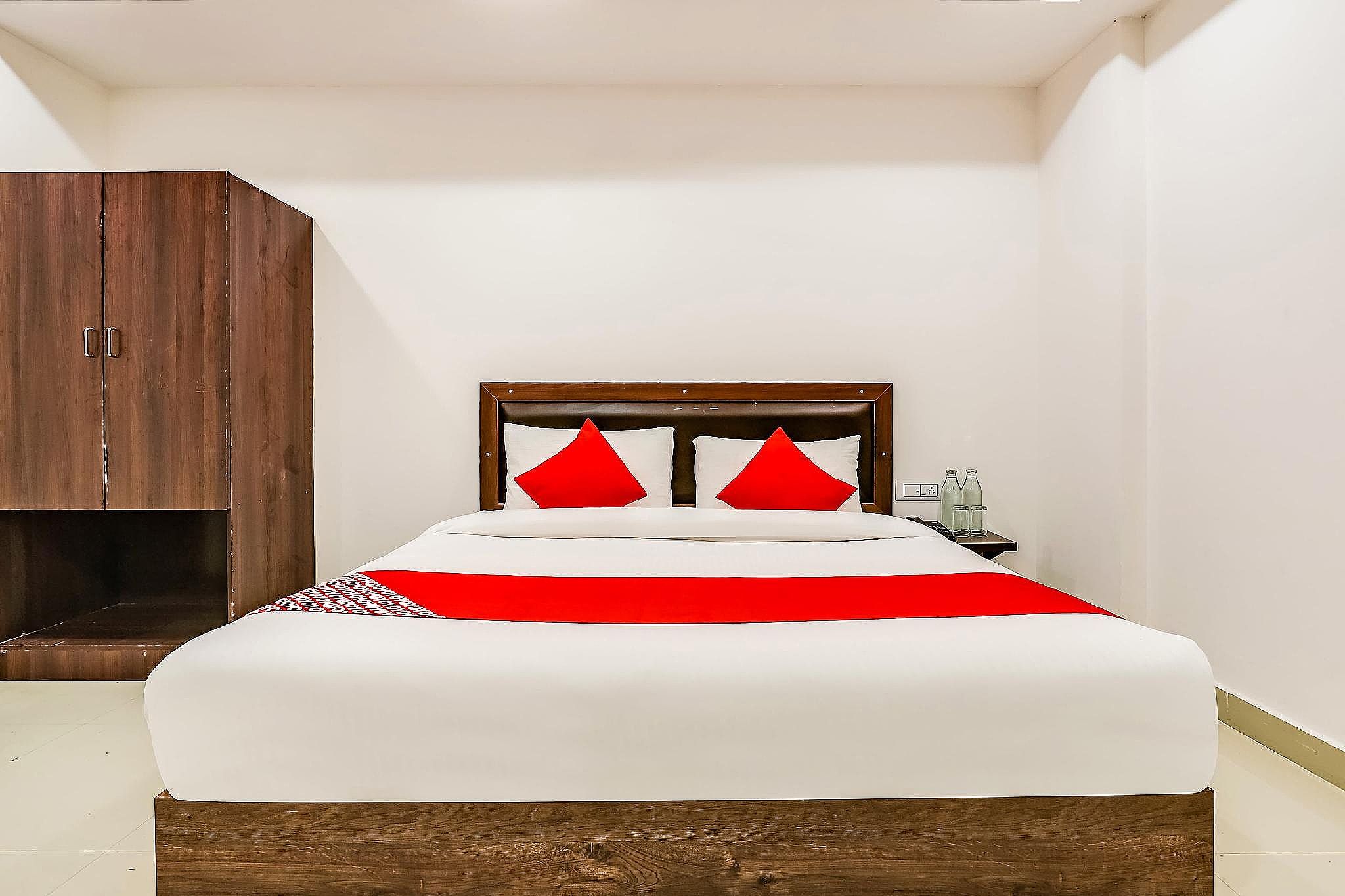 Super Collection O Tilak Nagar Near Pacific Mall Classic Room 2