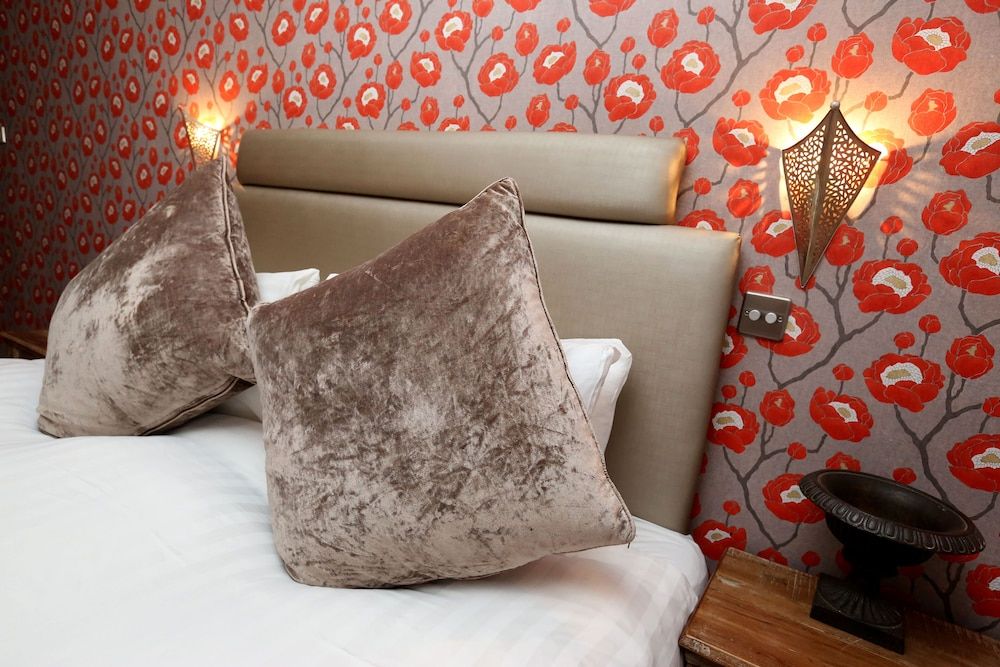 Blanch House Superior Double Room, Ensuite (Poppy) 4