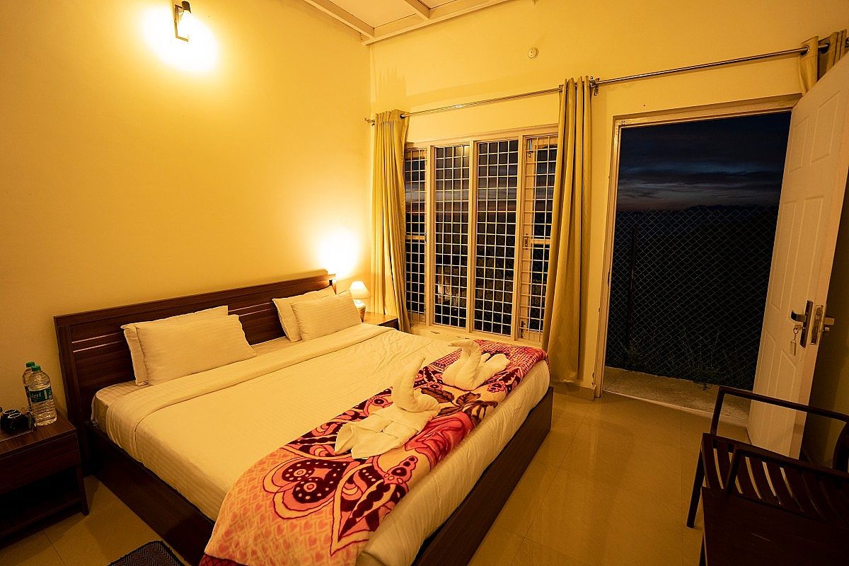 Himalayan Camps and Resort Executive Room with Mountain View 2