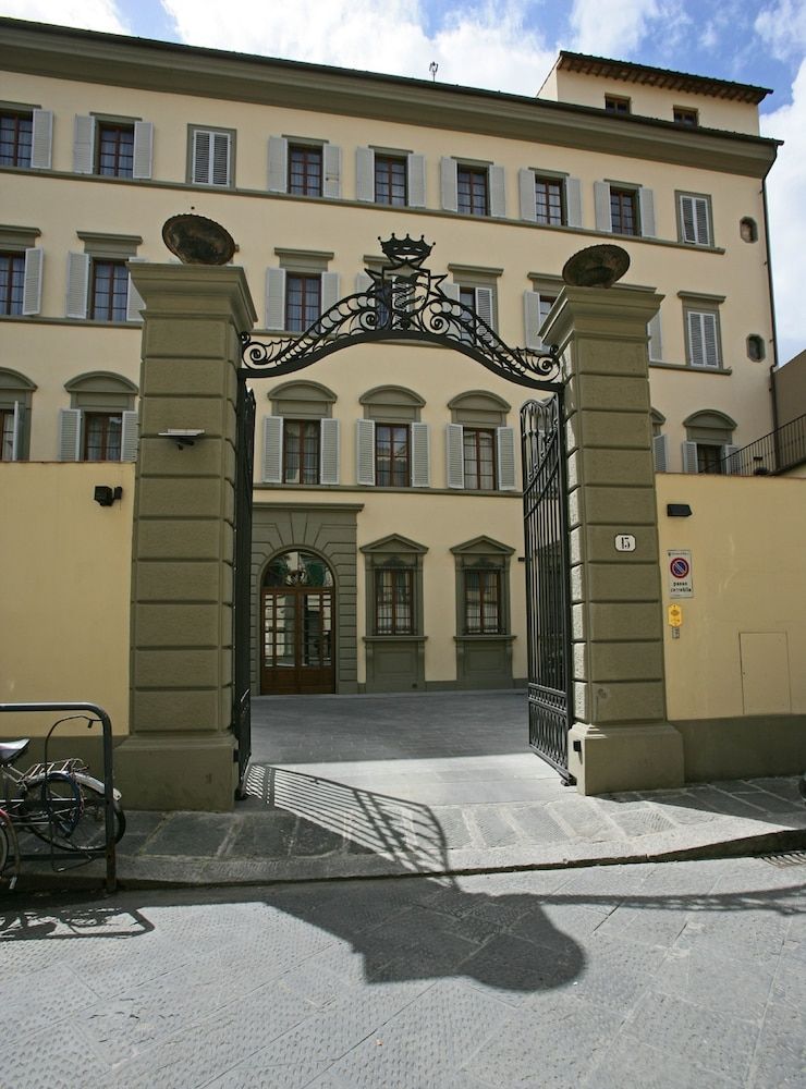 undefined Palazzo dei Ciompi Suites 2