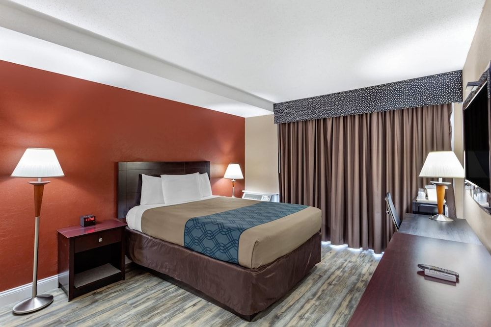 Standard Room, 1 Queen Bed, Non Smoking