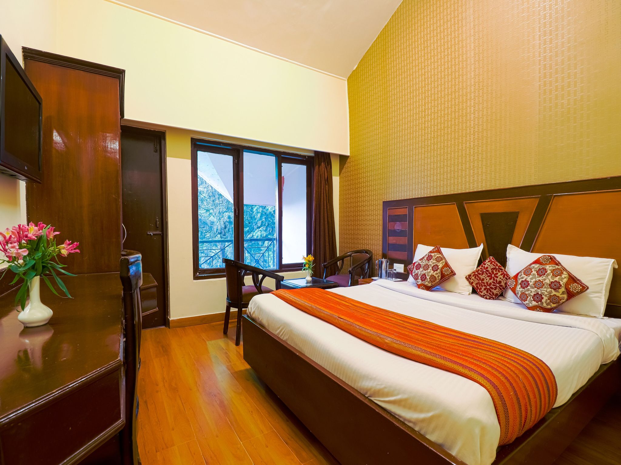The Byke Select Sunshine Grand (Ooty) Super Deluxe Room with Balcony 17