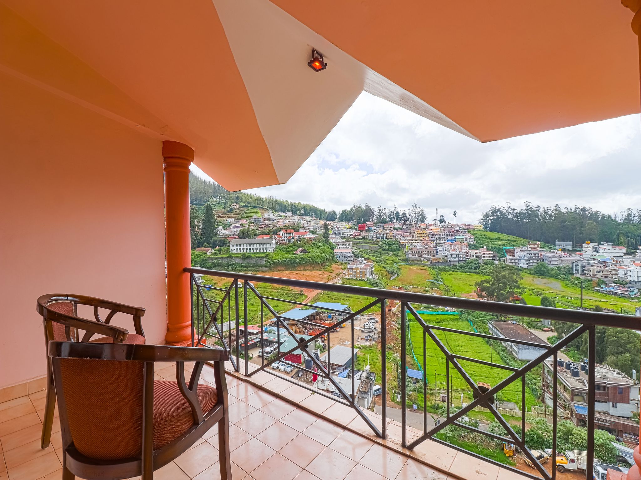 The Byke Select Sunshine Grand (Ooty) Super Deluxe Room with Balcony 8