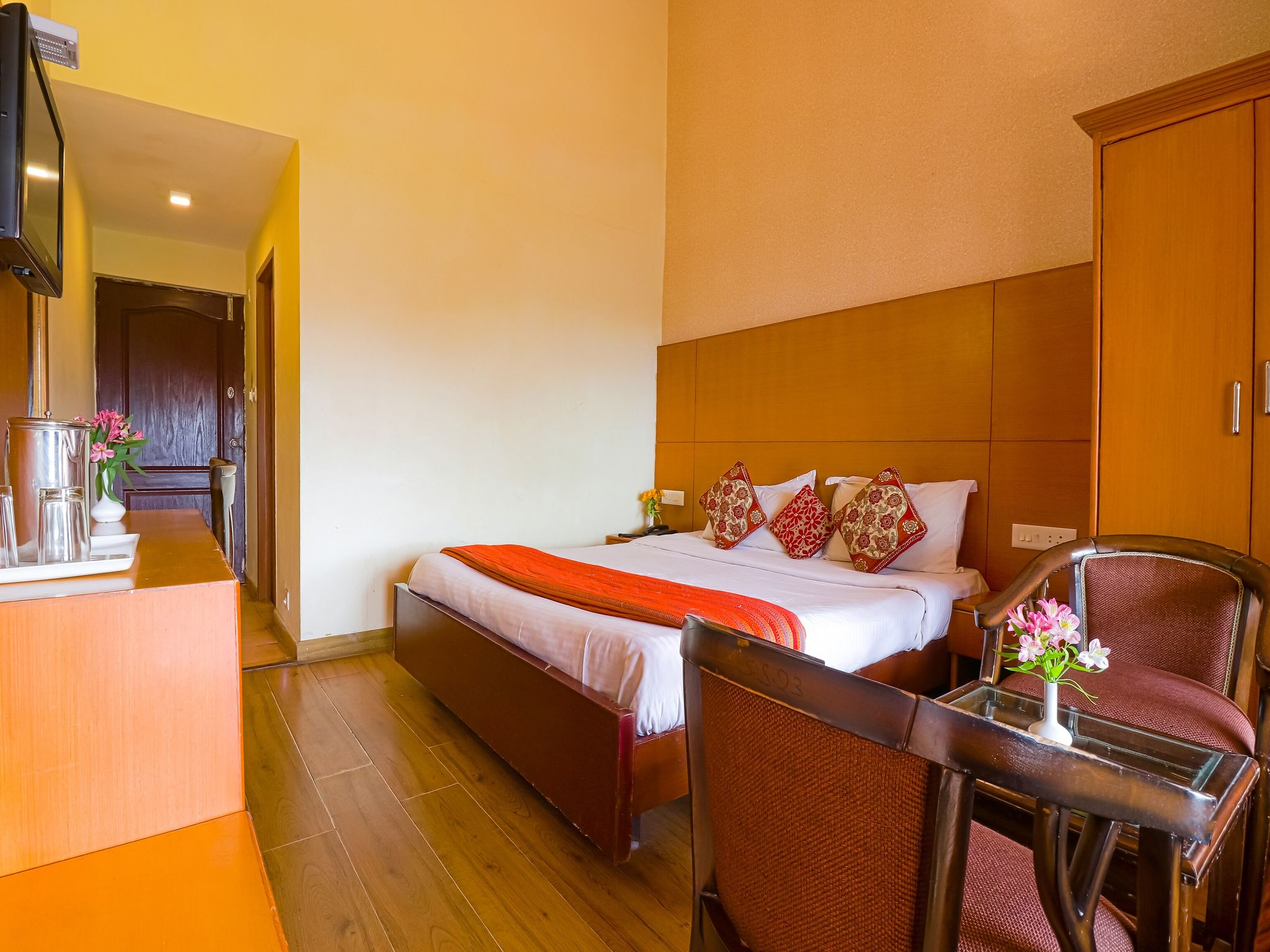 The Byke Select Sunshine Grand (Ooty) Super Deluxe Room with Balcony 10