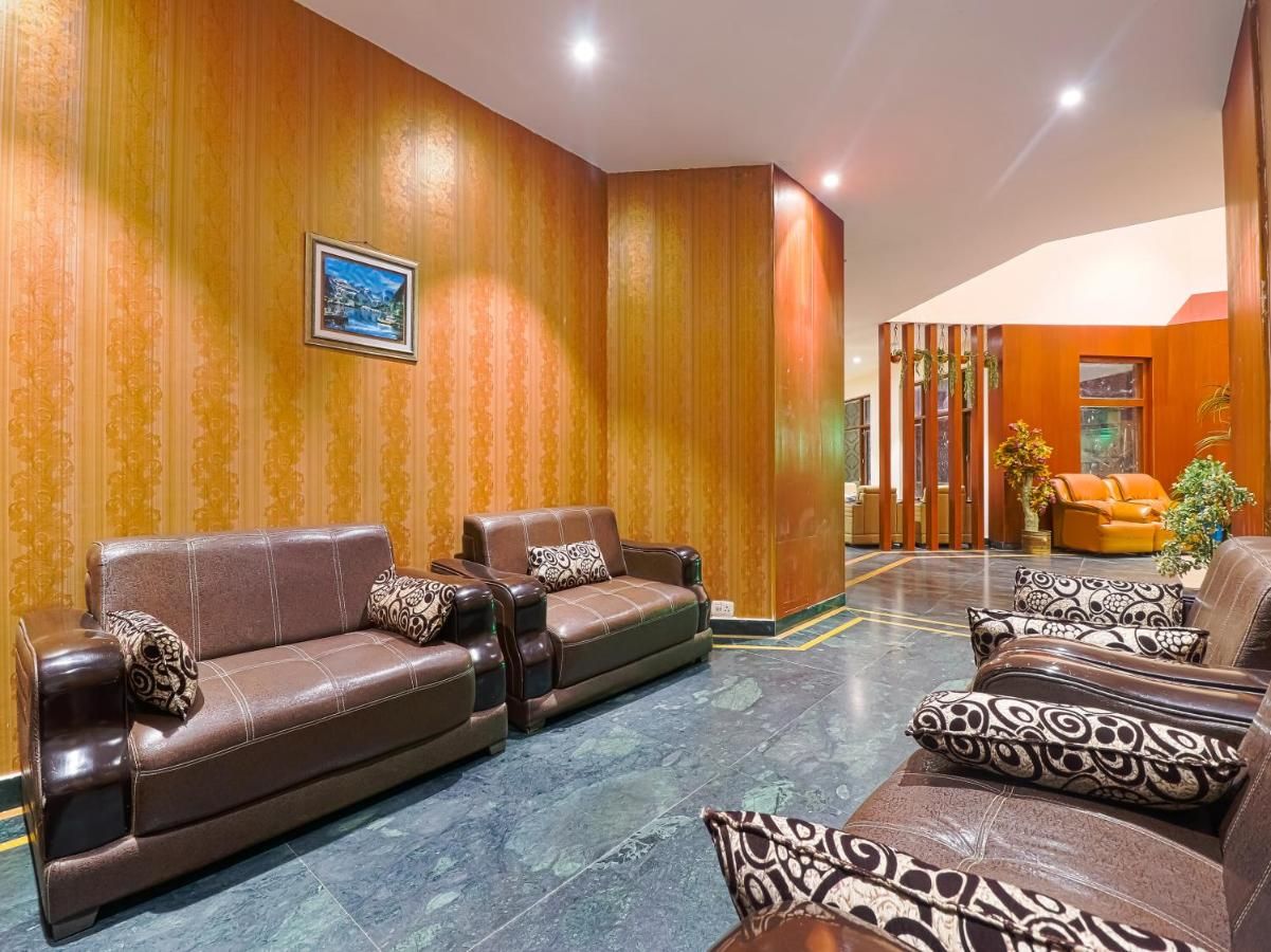 The Byke Select Sunshine Grand (Ooty) Deluxe Room 17