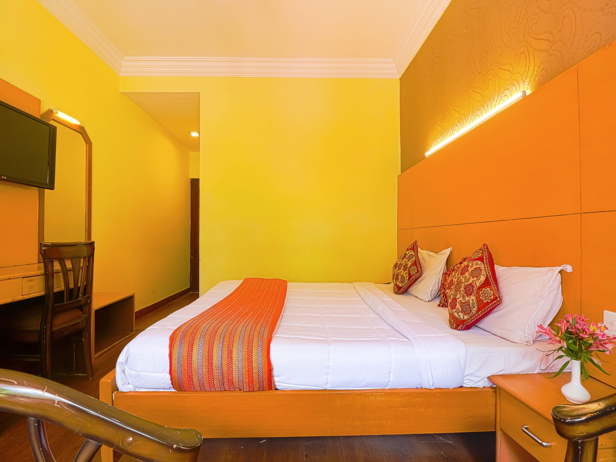 The Byke Select Sunshine Grand (Ooty) Super Deluxe Room with Balcony 6