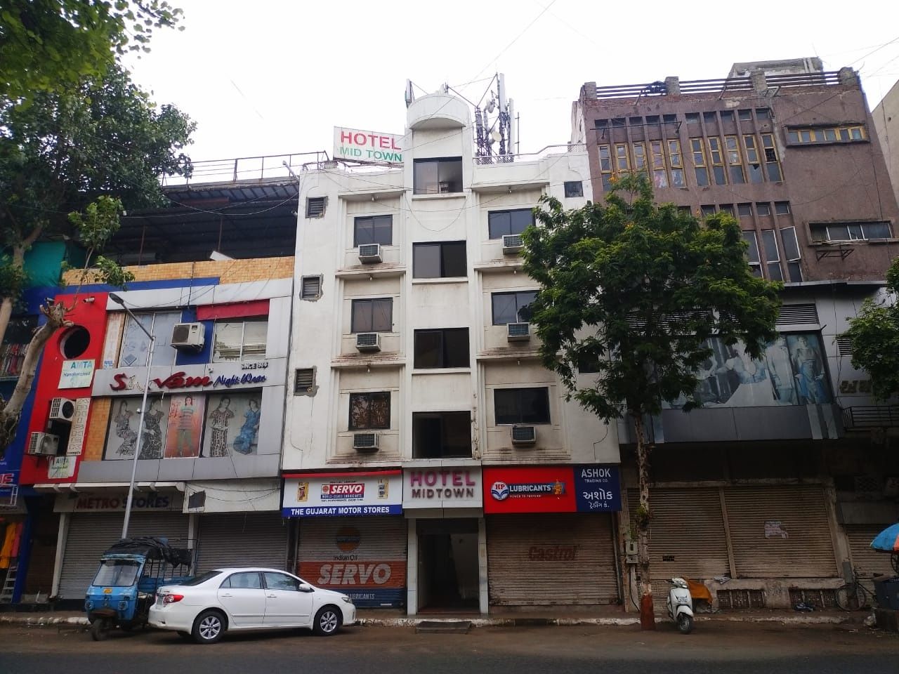 undefined HOTEL MIDTOWN 6