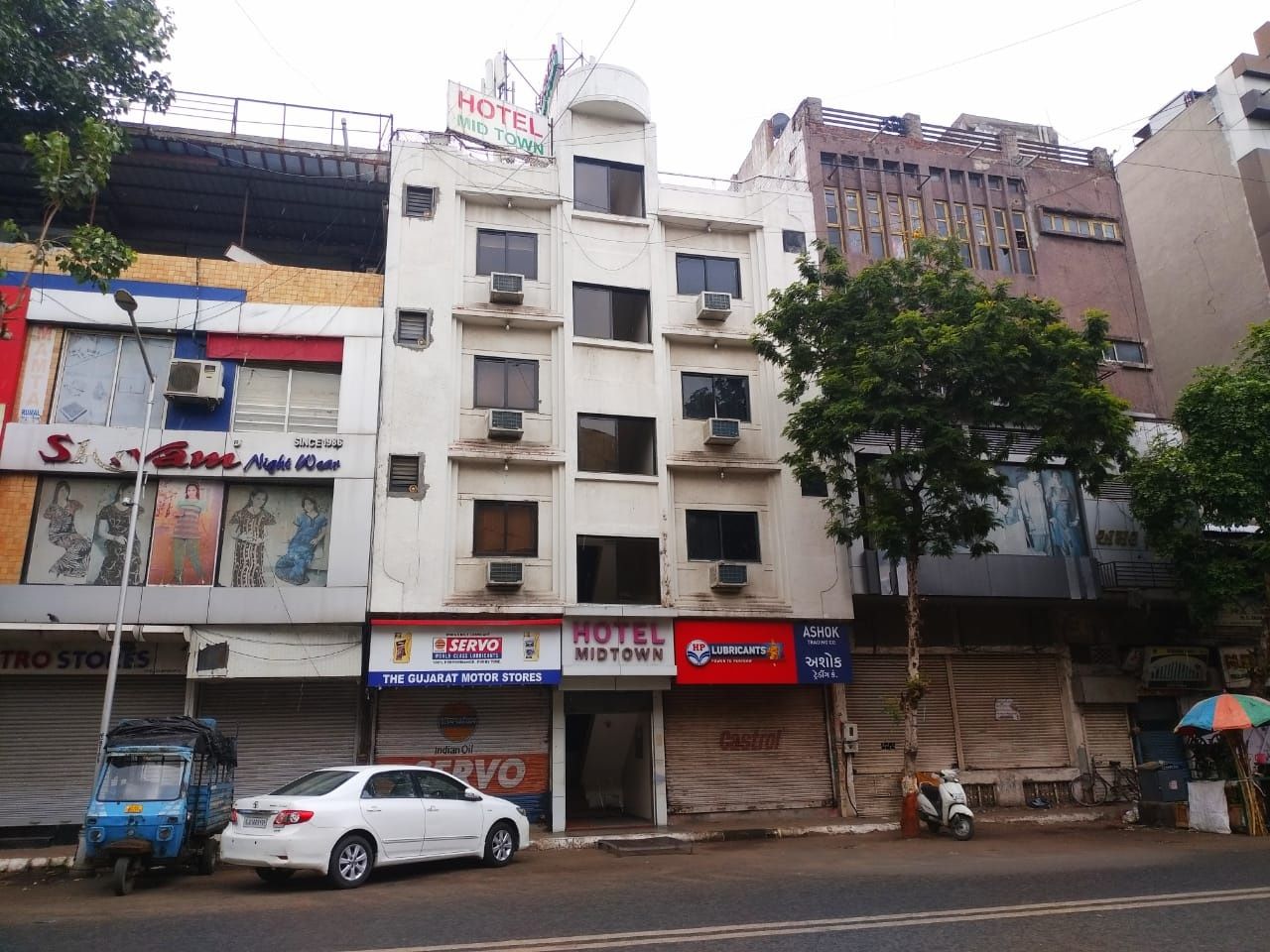 undefined HOTEL MIDTOWN 8