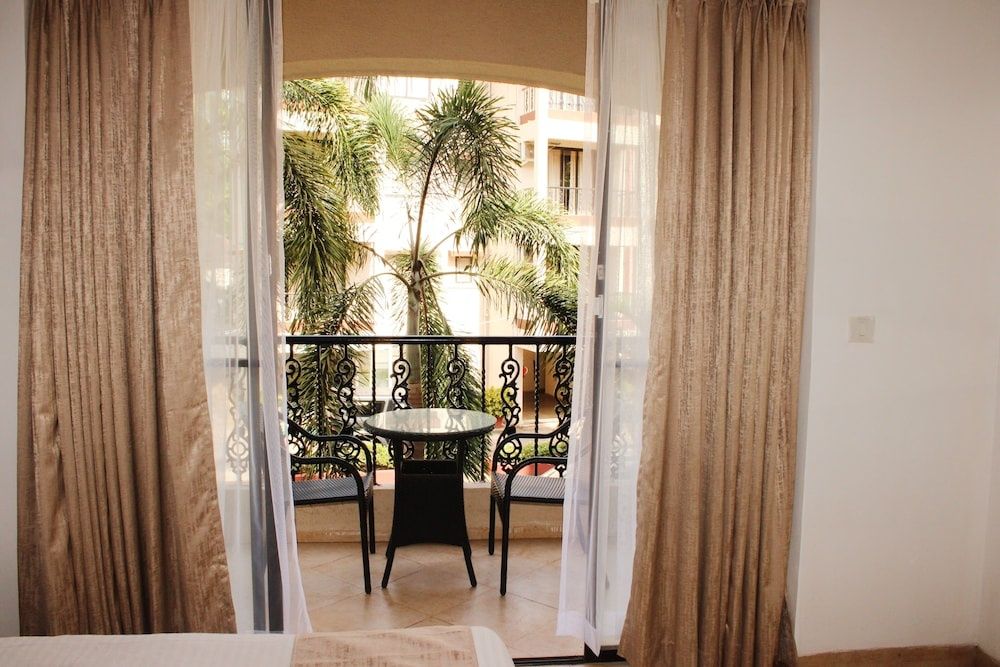 The Royale Assagao Ambassador Room 2BHK with Living Room 23