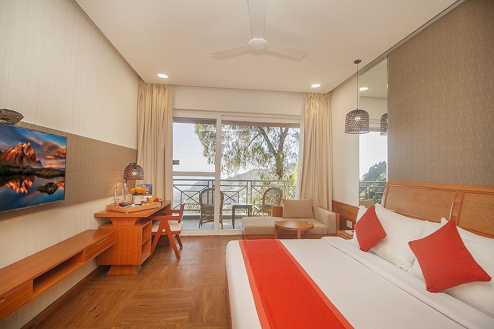 Yog Wellness Resort & Spa by Amritara Executive Room with Balcony and Valley View 5