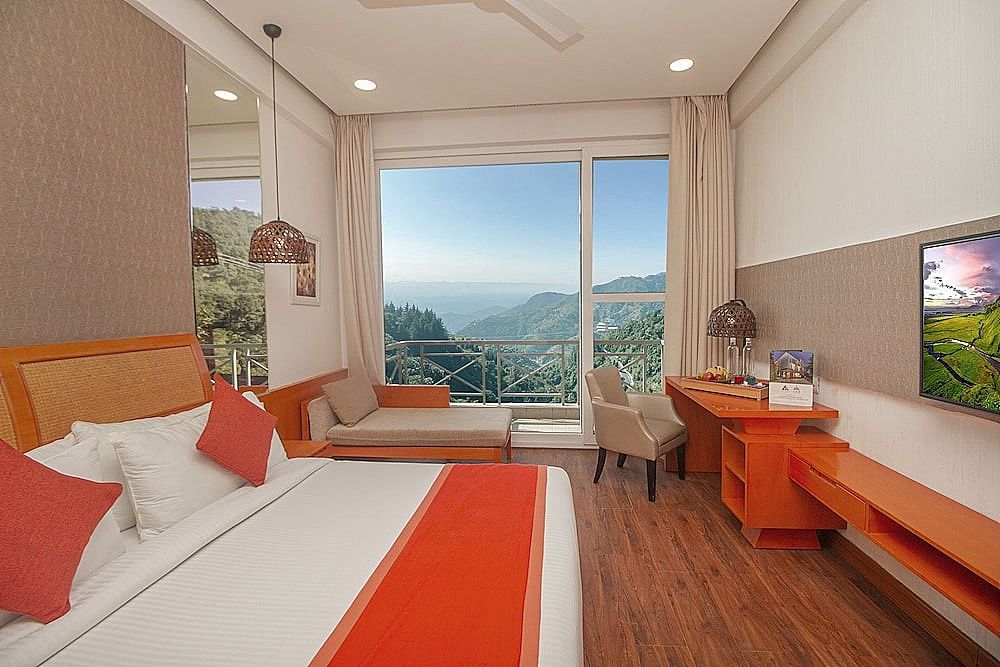 Yog Wellness Resort & Spa by Amritara Executive Room with Balcony and Valley View 4