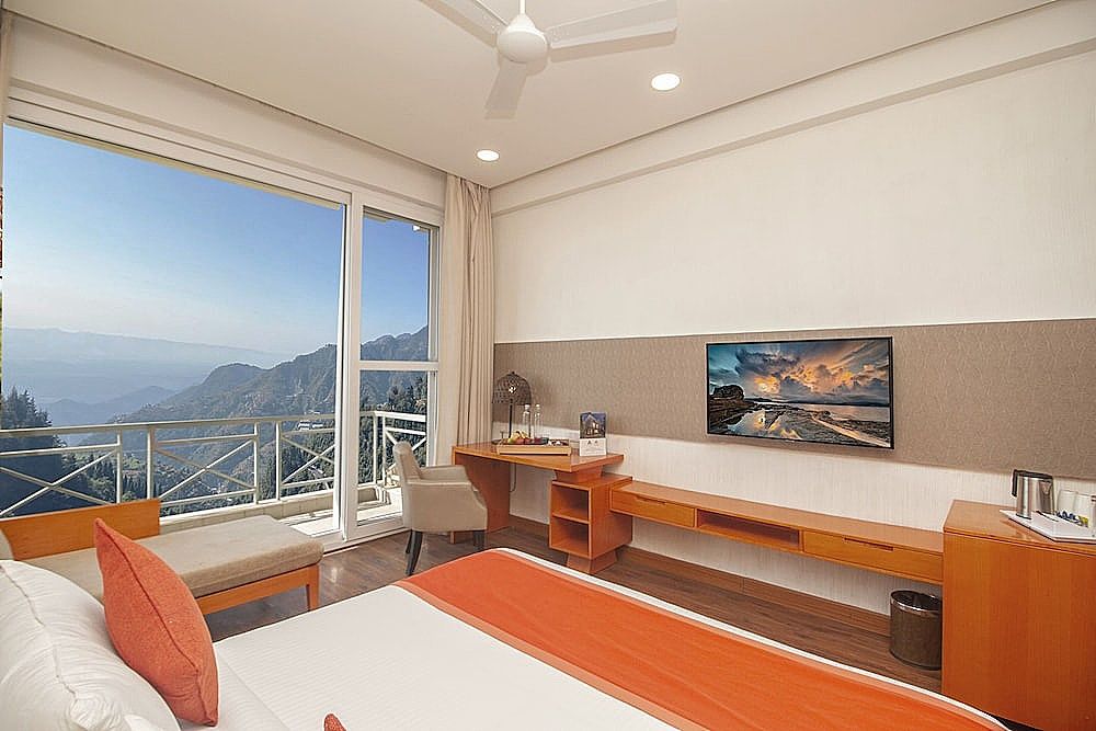 Yog Wellness Resort & Spa by Amritara Executive Room with Balcony and Valley View 20