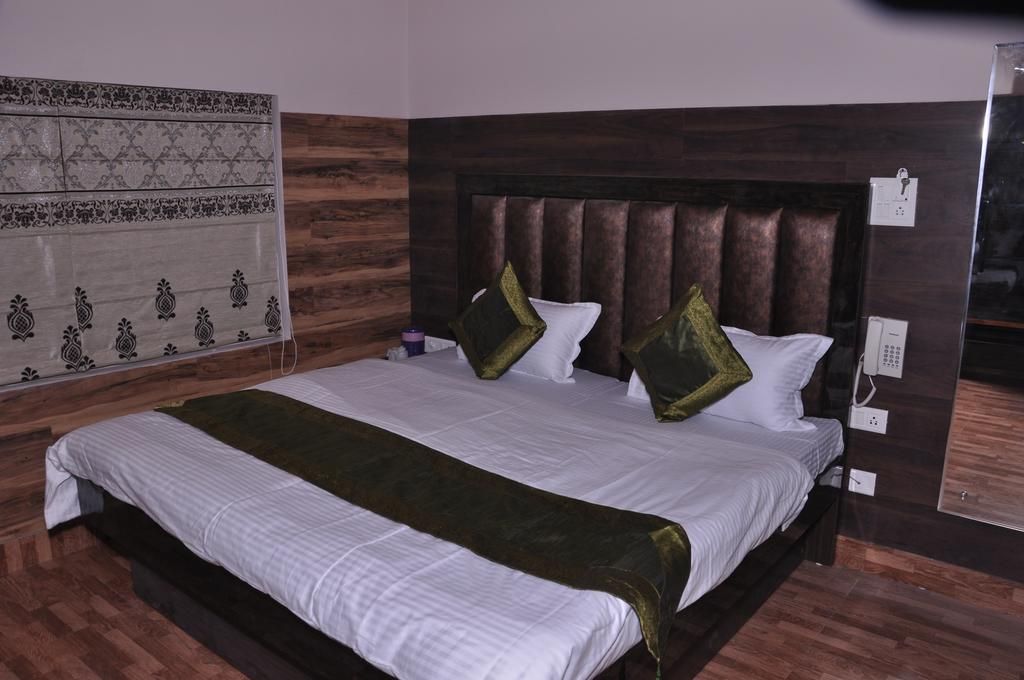 Ekam Lodge Double Bed Room 3