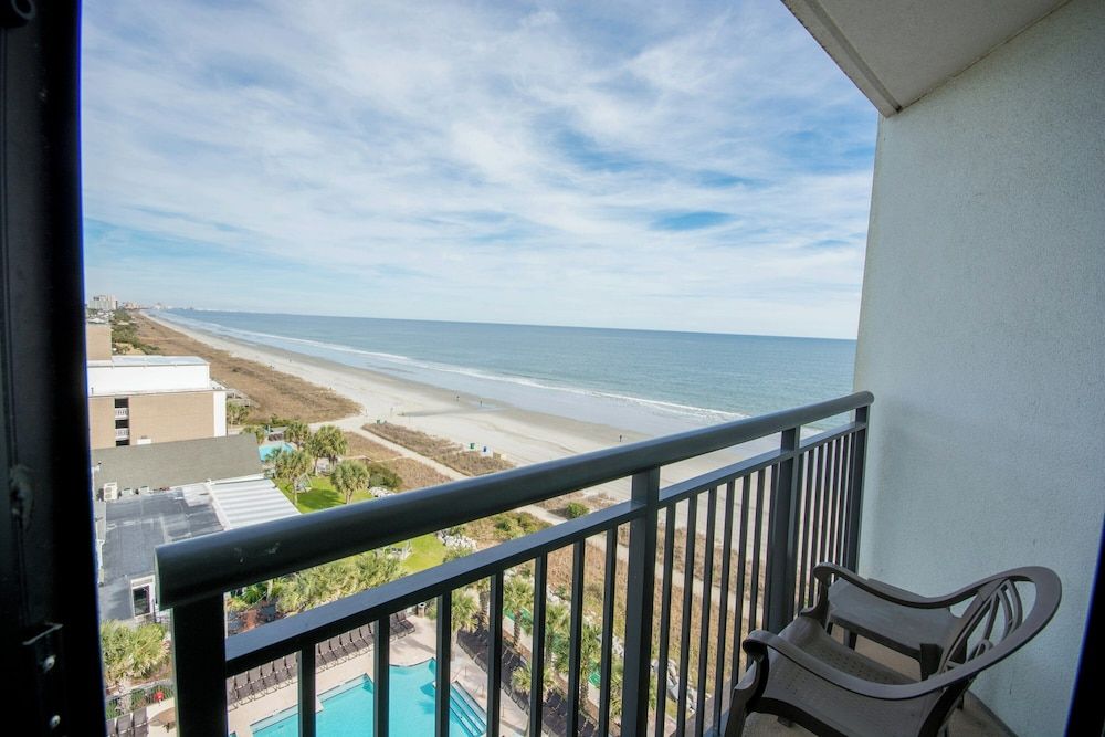 Oceanfront One Bedroom King Suite
