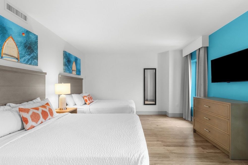 Oceanfront Deluxe Three Bedroom Condo