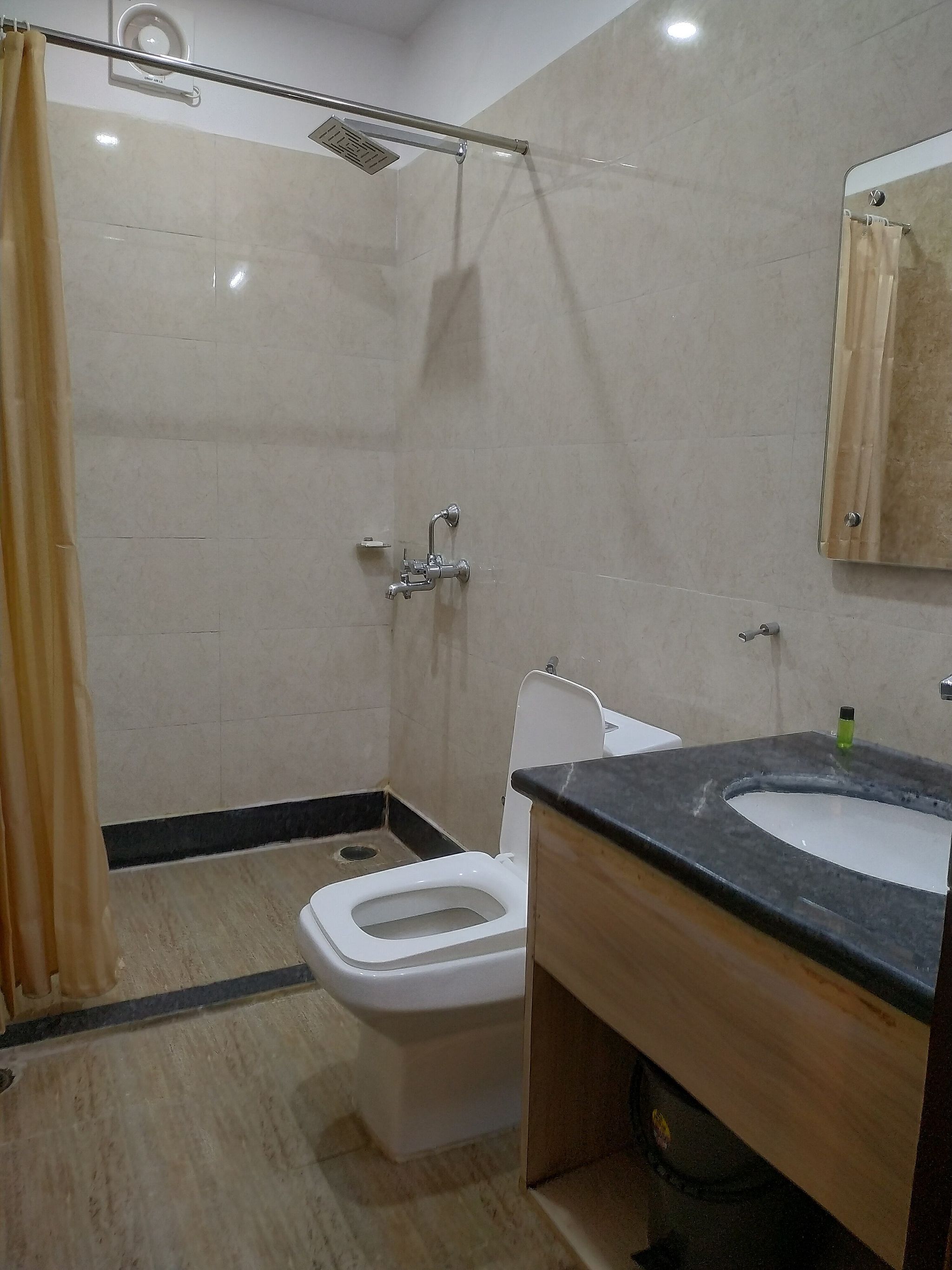 HOTEL NILAY RESIDENCY EXECUTIVE AC ROOM 12