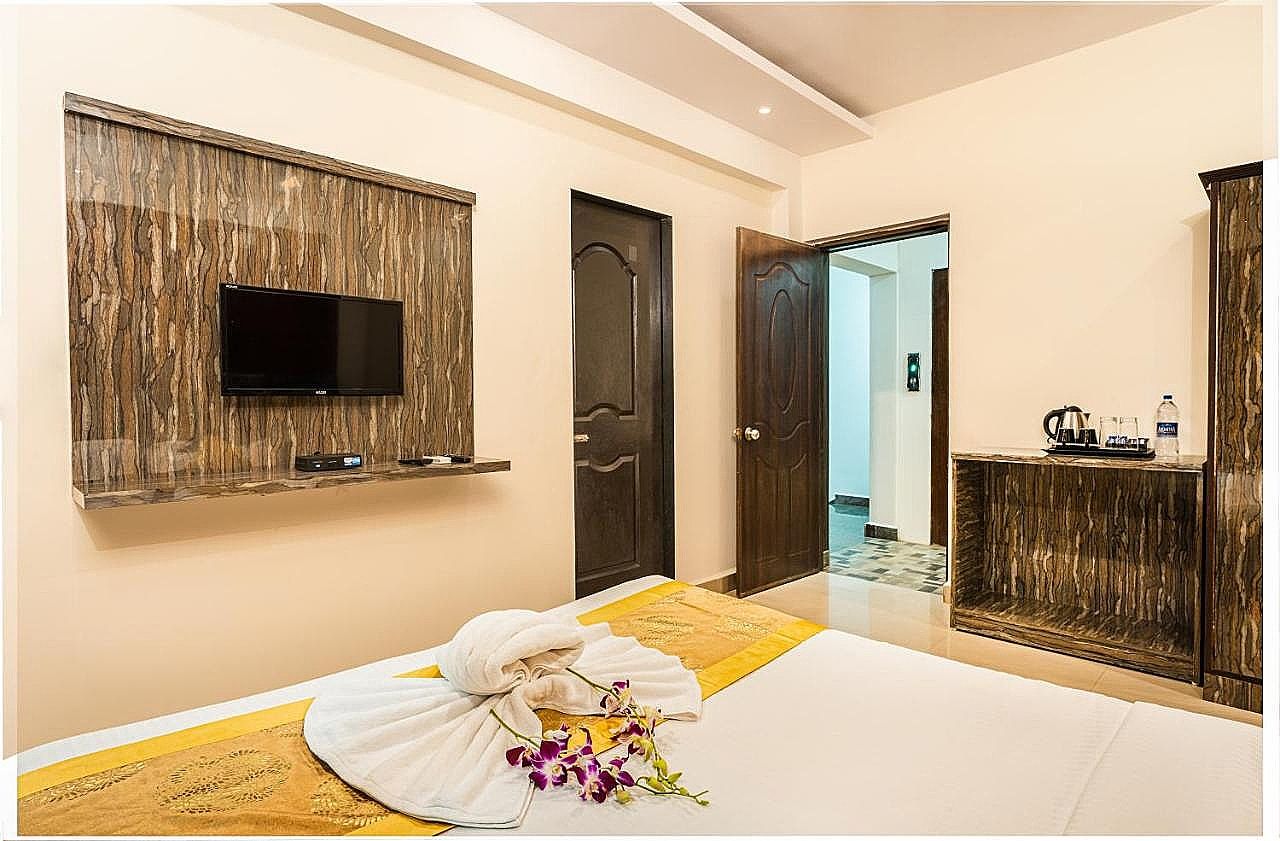 Derive Hotel By Amor Classic Room Without Balcony 9